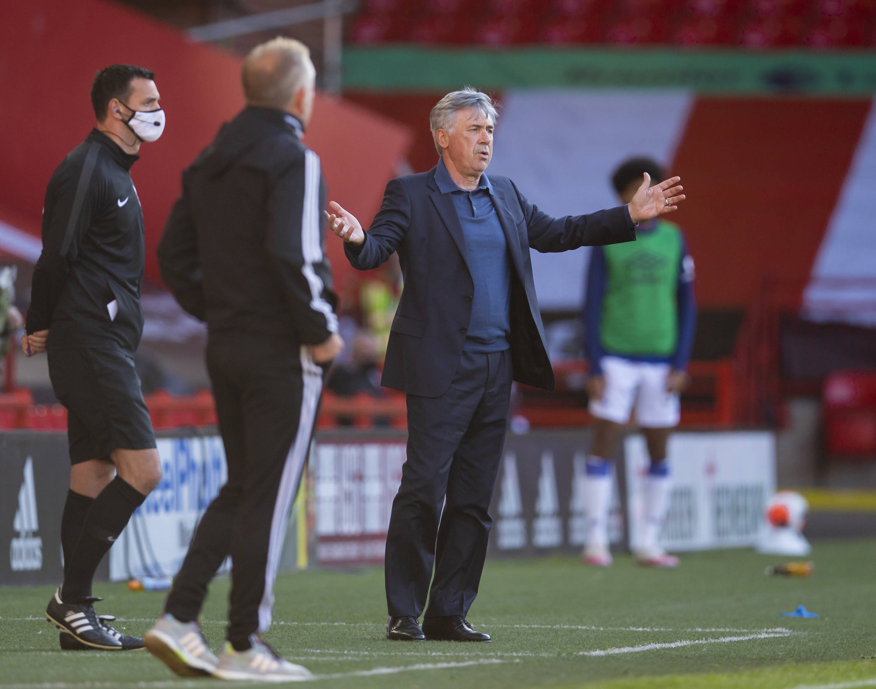 以其惊人的 以其惊人的