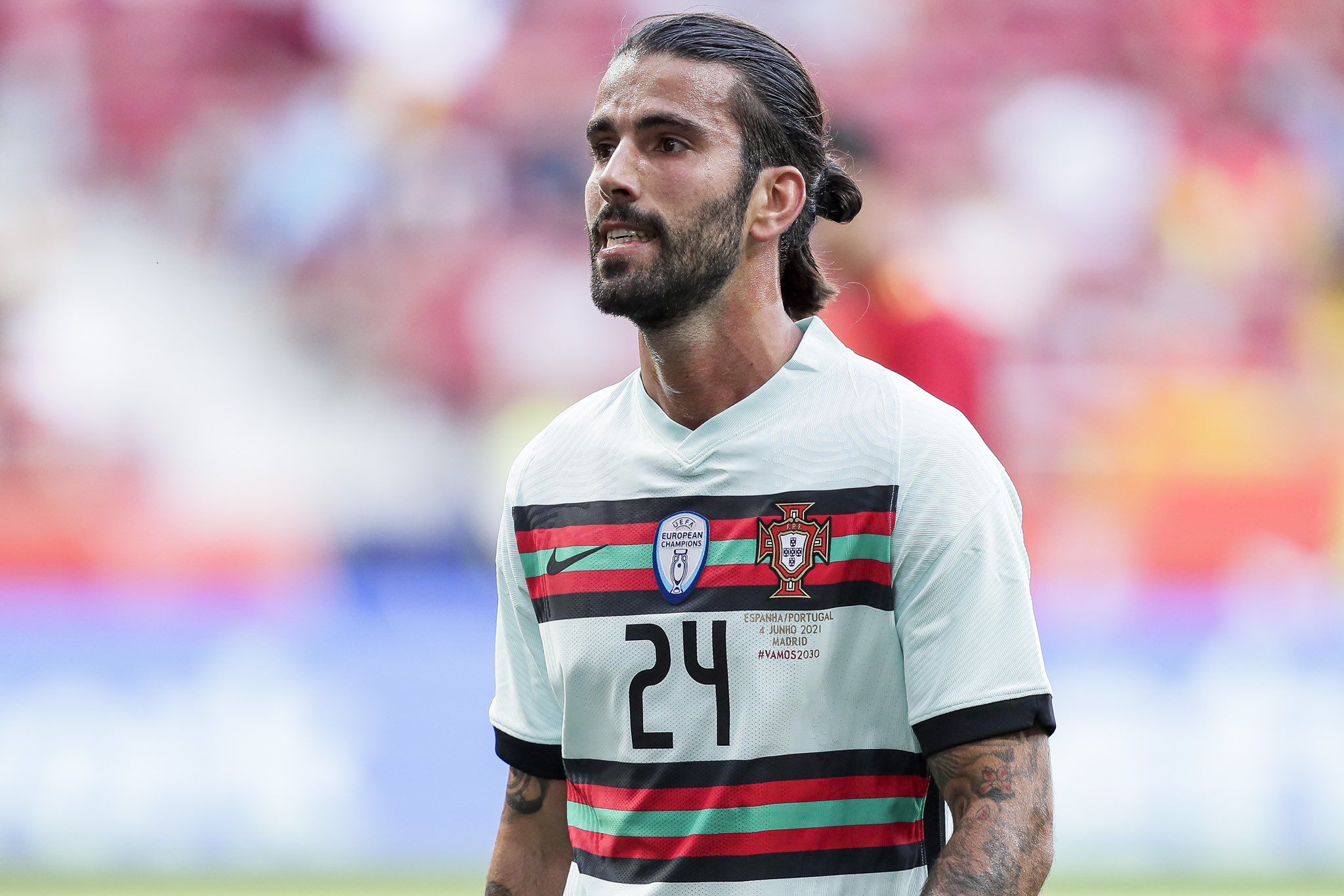 针对他的严 针对他的严